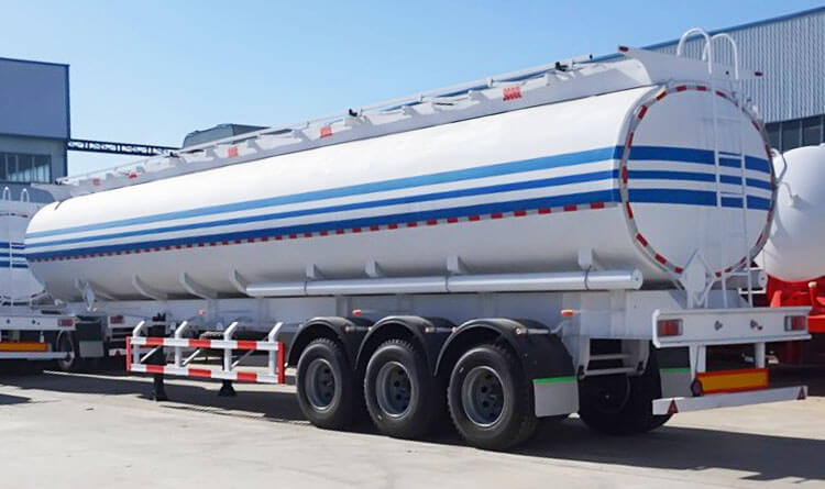 Tri Axle Diesel Tanker Trailer for Sale Price in Dominican