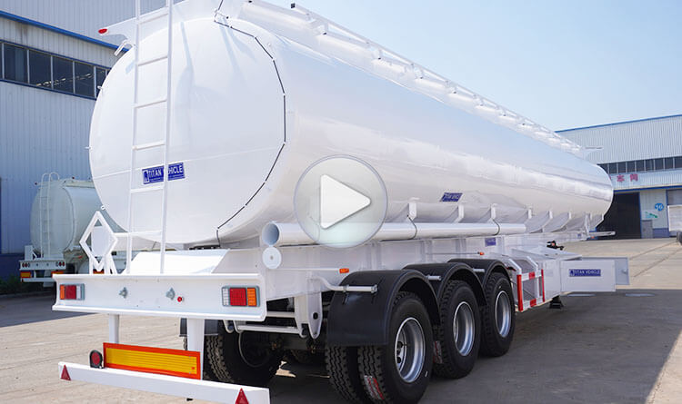 3 Axle Fuel Tanker Semi Trailer in Dominican