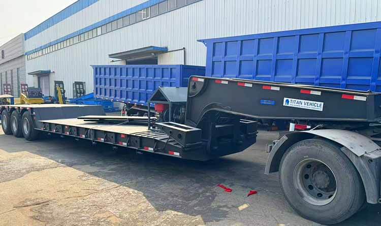 3 Axle Removable Gooseneck Lowboy Trailer for Sale in Dominican