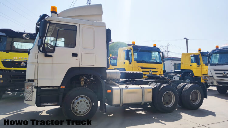 Sinotruk Howo 6x4 Tractor Truck for Sale in Dominican